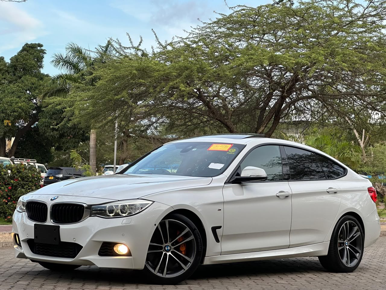 Bmw GT M-Sports Manundu thumbnail 3